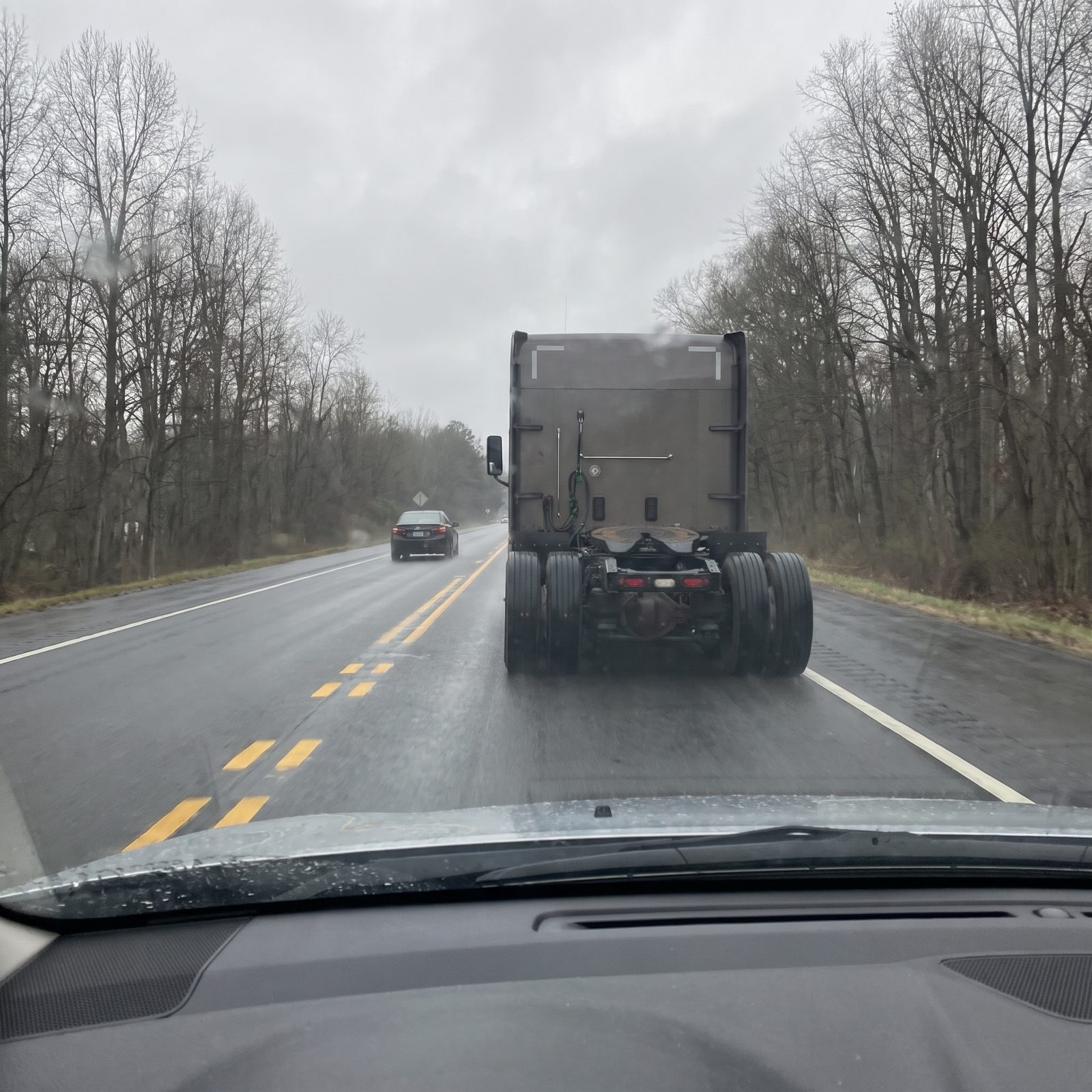Give a Bobtail Tractor Extra Room, Its Rear Grip Is Lower Than It Looks