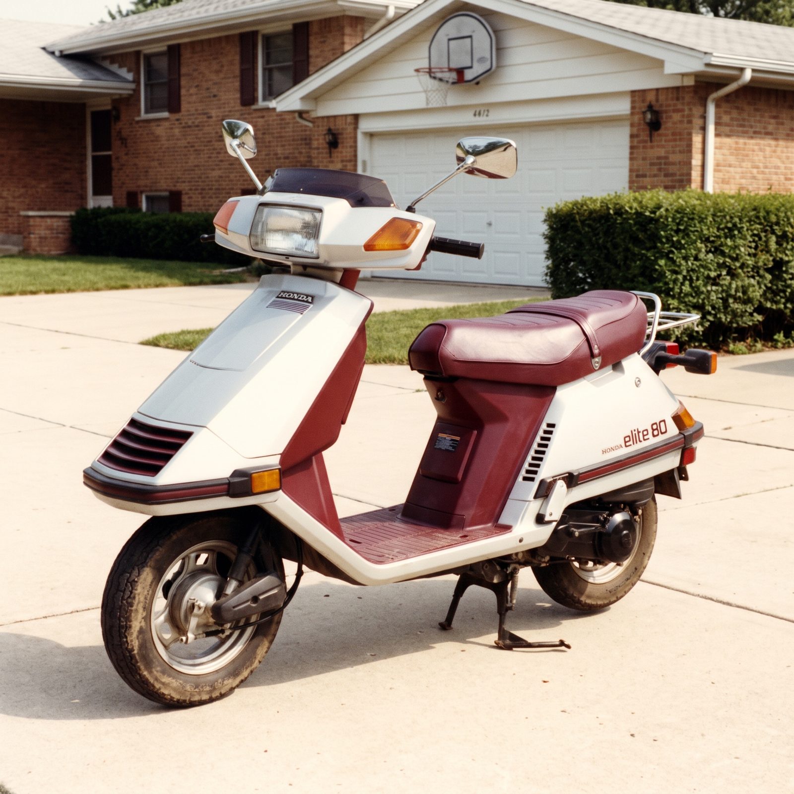 Honda Elite 80, The Boxy Commuter Scooter That Defined the 1980s