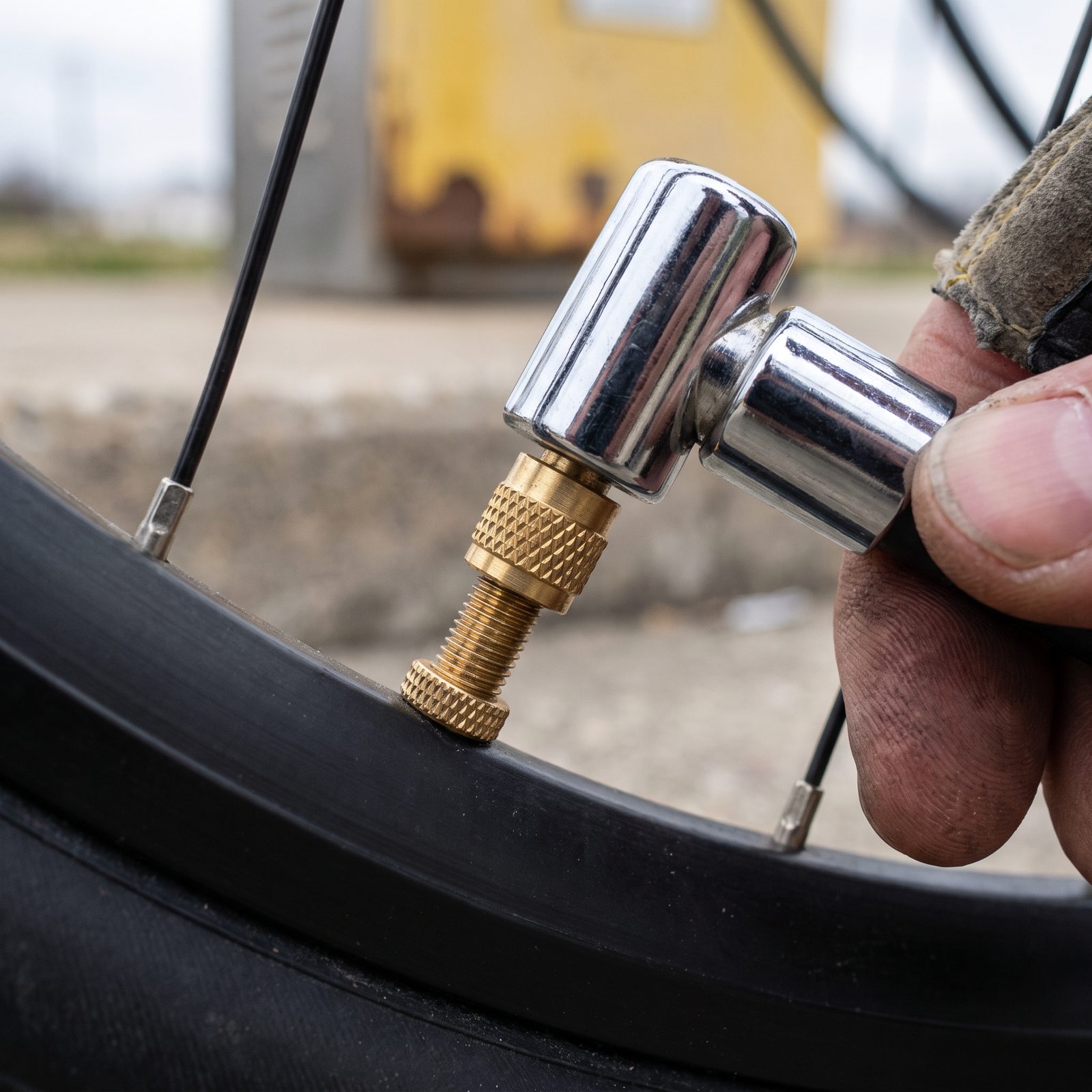 Presta-to-Schrader Adapters That Make Gas-Station Pumps Usable