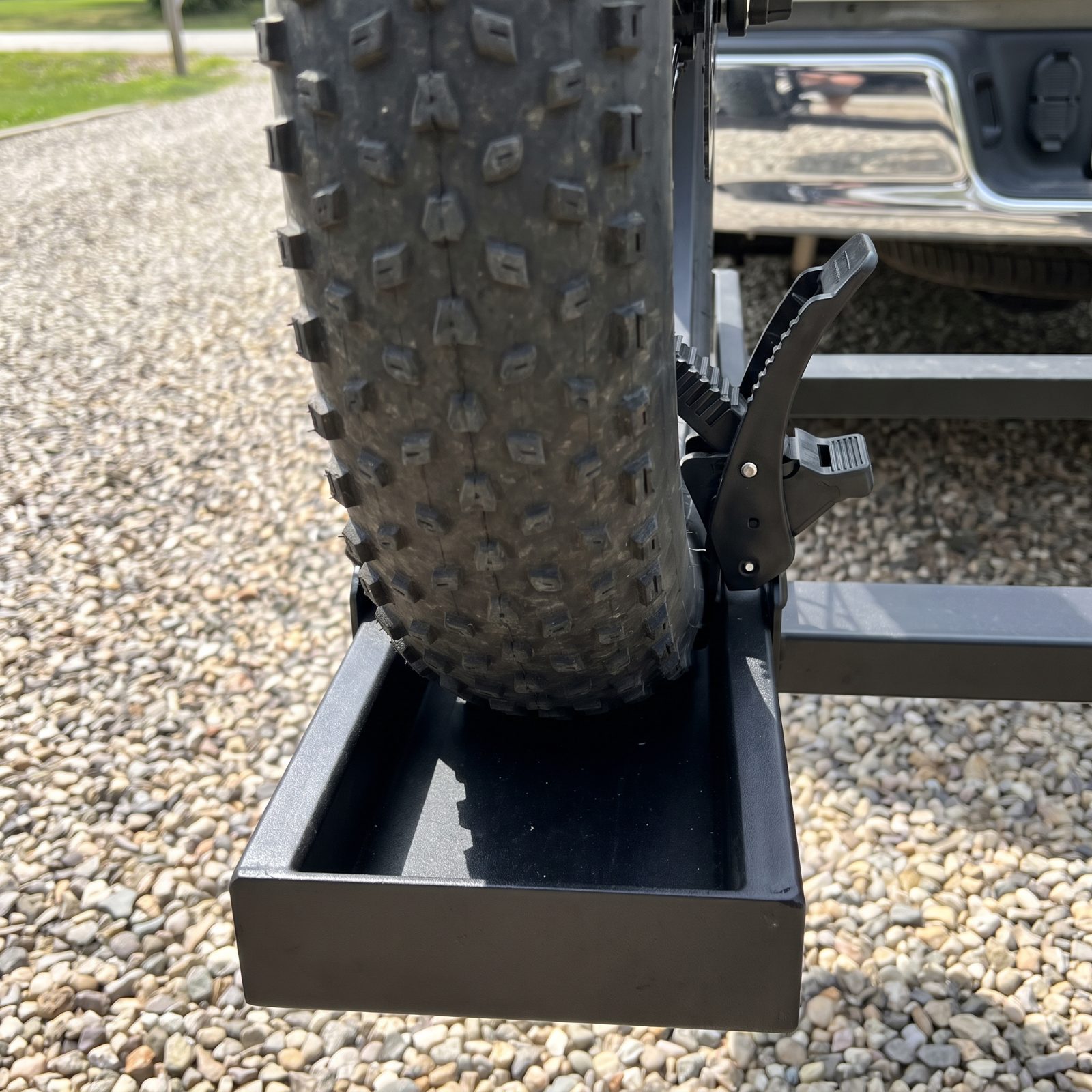 Rack Wheel Trays Must Match the Bike's Wheelbase and Tire Width